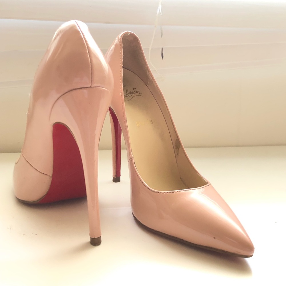 Christian Louboutin ‘So Kate’ Nude Pump sz 37